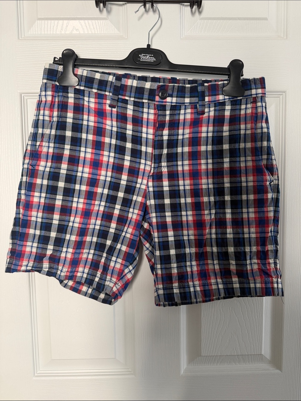 GAP Men's Plaid Flat-Front Shorts in Navy, Red & White